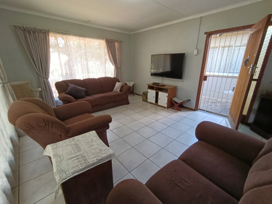 3 Bedroom Property for Sale in Uitsig Free State